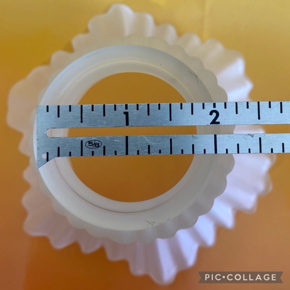 Set of 3 Vintage Frosted Glass Tulip Ruffle Shades - Picture 7 of 7